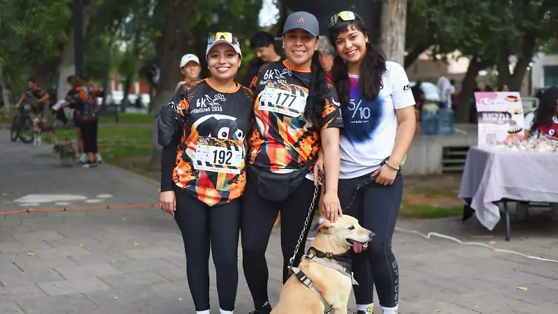Lomitos protagonizan carrera con causa en apoyo a Huellitas Durango